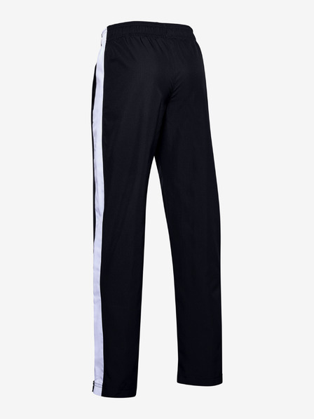 Under Armour Deške spodnji del trenirke Under Armour UA Woven Track Pants-BLK