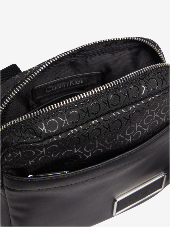 Calvin Klein Torbica za čez ramo