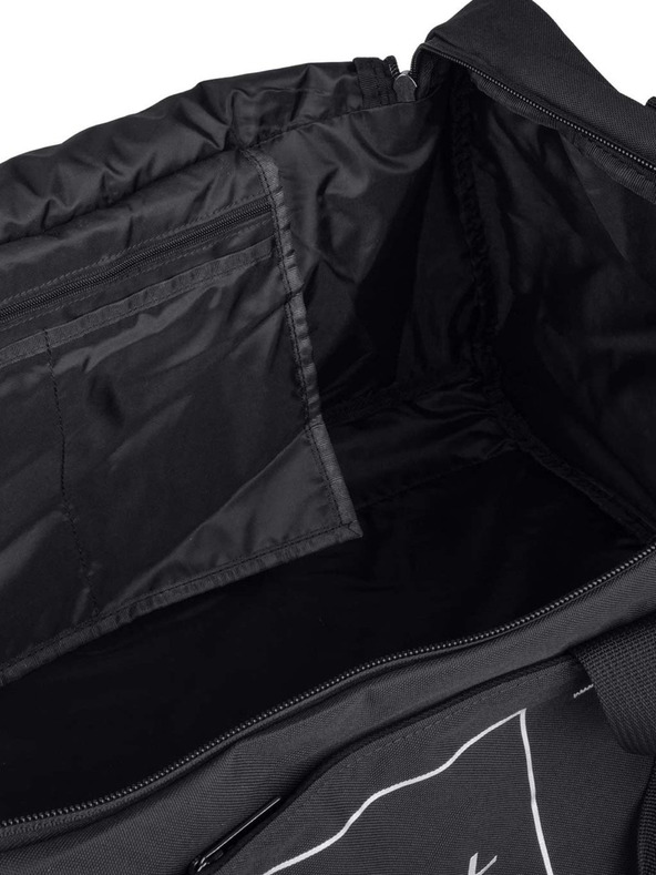 O'Neill Črna športna/potovalna torba O'Neill BM SPORTSBAG SIZE