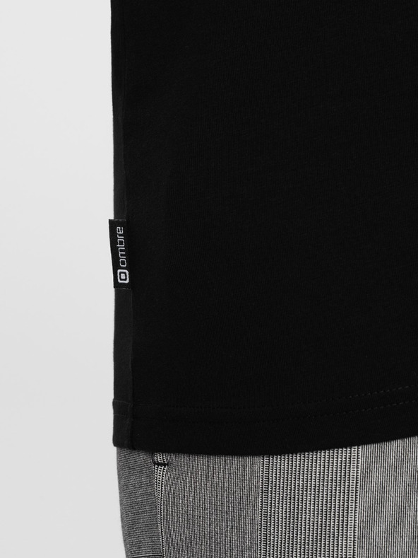 Ombre Clothing Črna moška majica z v-izrezom Ombre Clothing