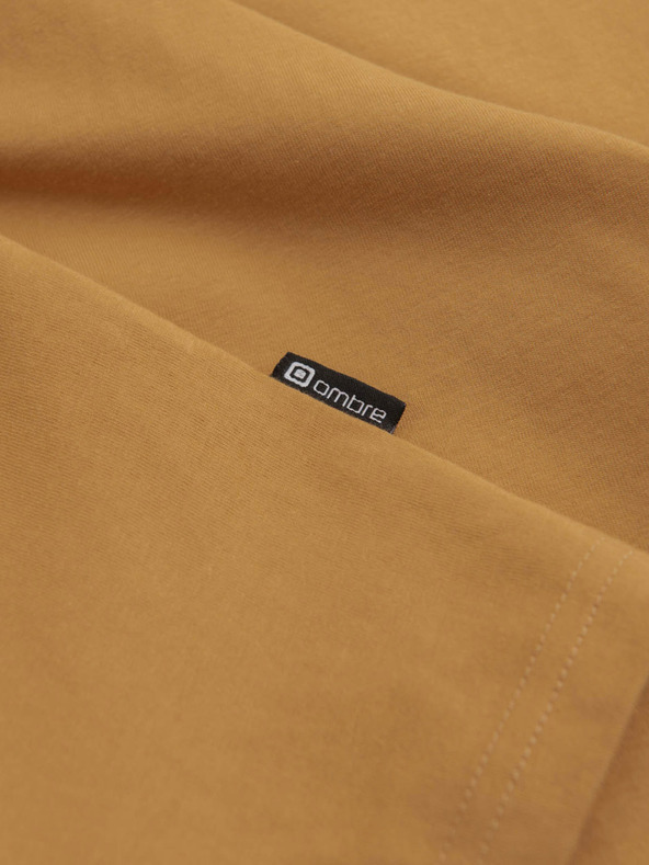 Ombre Clothing Gorčična moška osnovna majica Ombre Clothing