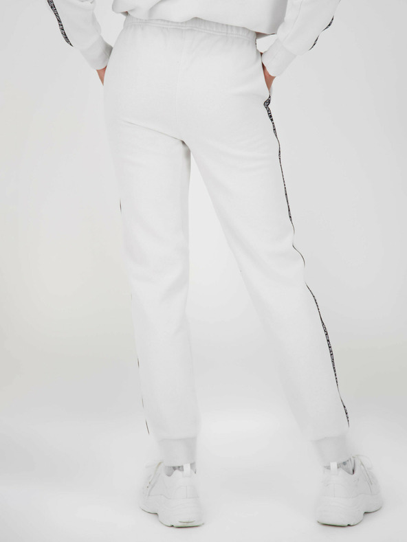 Alife and Kickin Bele ženske trenirke s pentljo Alife and Kickin