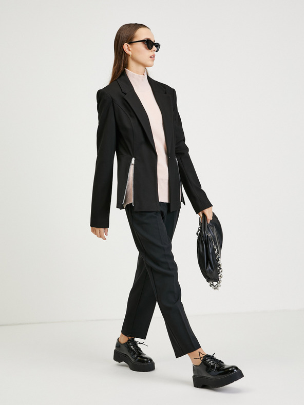 Guess Marion Suknjič