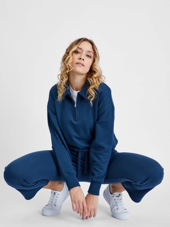 GAP Sportne hlace proste straight GAP