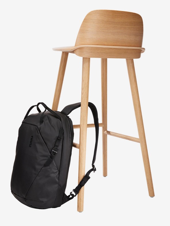 Thule Črn moški nahrbtnik Thule Tact 16L