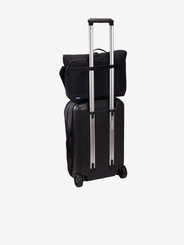 Thule Črna 14-litrska torba Thule Paramount za čez ramo