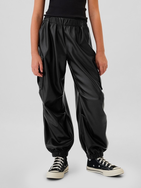 GAP Detské koženkové cargo nohavice GAP