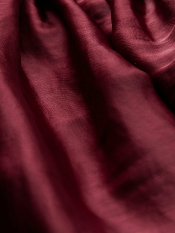 GAP Otroška obleka s satenastim krilom GAP