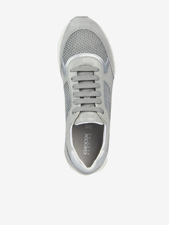 Geox Sive ženske superge z usnjenimi detajli Geox Sukie