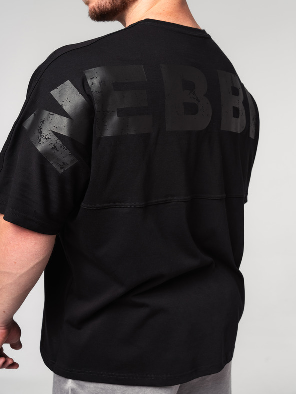 Nebbia Prevelika majica NO SHORTCUTS 354