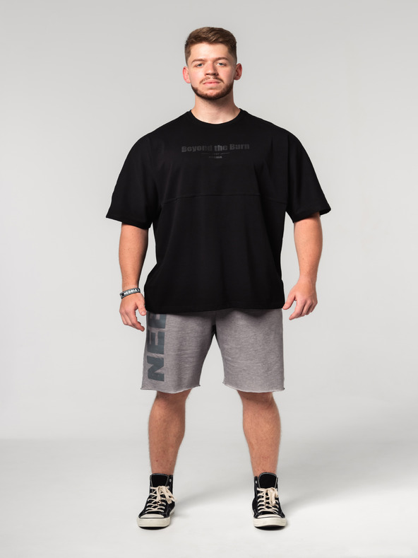 Nebbia Prevelika majica NO SHORTCUTS 354