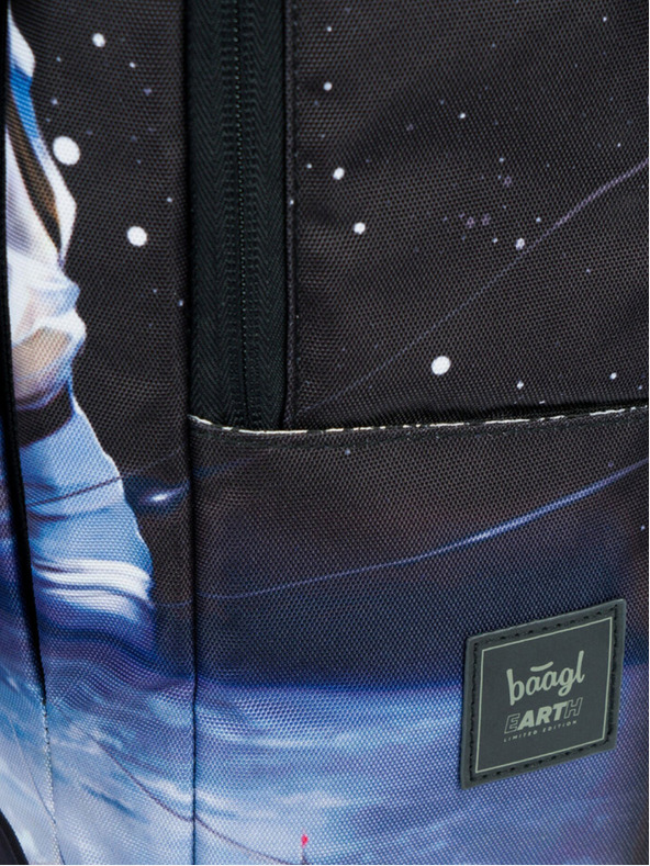 BAAGL  Črn nahrbtnik Baagl eARTh - Cosmonaut by Caer8th