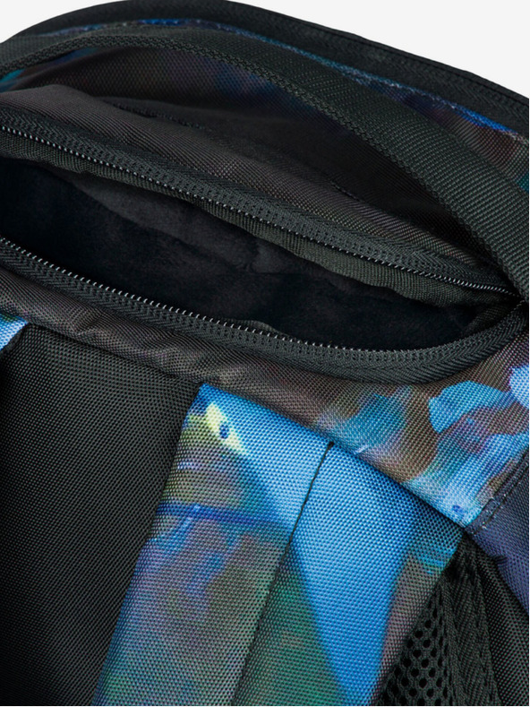 BAAGL  Črn nahrbtnik Baagl eARTh - morski pes by Lukero