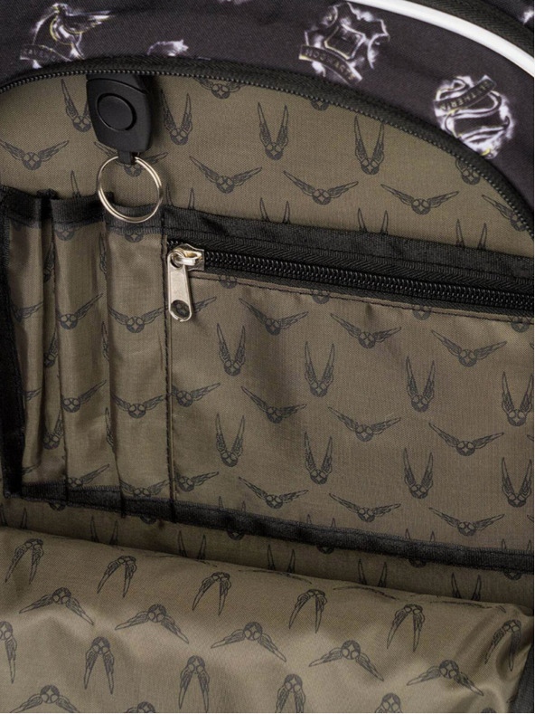 BAAGL  Črni šolski nahrbtnik Baagl Core Harry Potter Hogwarts