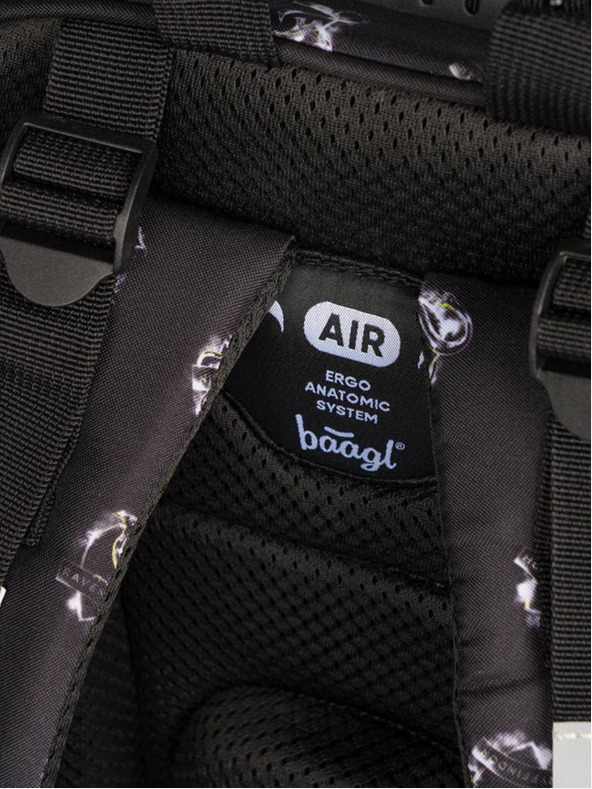 BAAGL  Črni šolski nahrbtnik Baagl Core Harry Potter Hogwarts