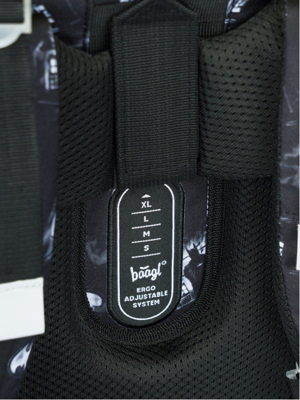 BAAGL  Črna šolska torba Zippy Baagl Batman Darky City