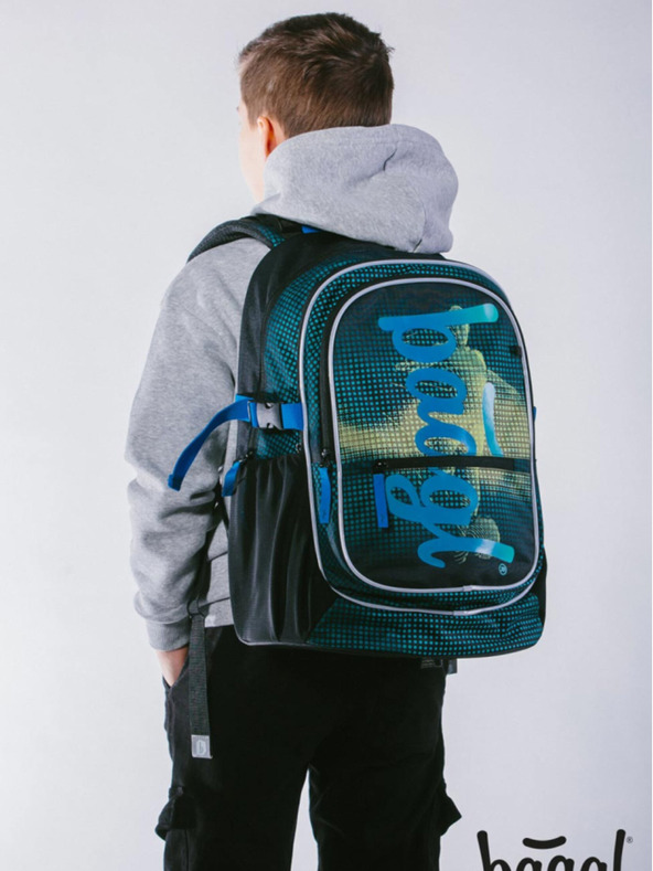 BAAGL  Zeleni šolski komplet Core - nahrbtnik, peresnica, torba Baagl Nogometaš