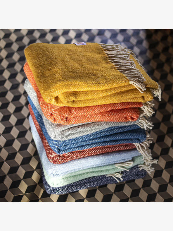 Balkanova Volnena odeja Elma VI - ledeno modra