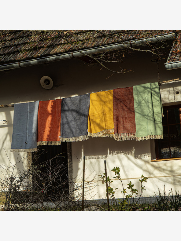 Balkanova Volnena odeja Elma VI - ledeno modra