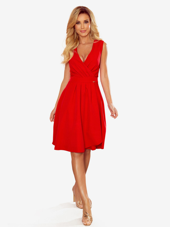 numoco ELLENA - Elegantna obleka z izrezom in naborki - rdeča Numoco