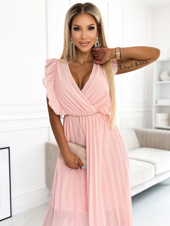 numoco GIORGIA Plisirana obleka z volančki, srčnim izrezom in zlato verižico - breskva Numoco