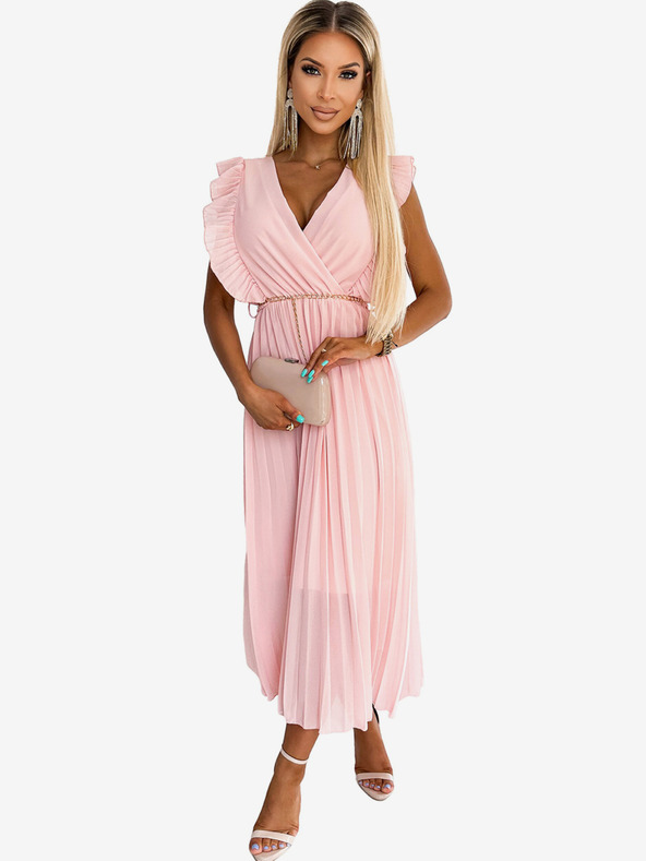 numoco GIORGIA Plisirana obleka z volančki, srčnim izrezom in zlato verižico - breskva Numoco