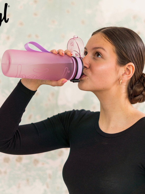 BAAGL  Vijolična tritanska steklenička za pitje sivka, 800 ml Baagl