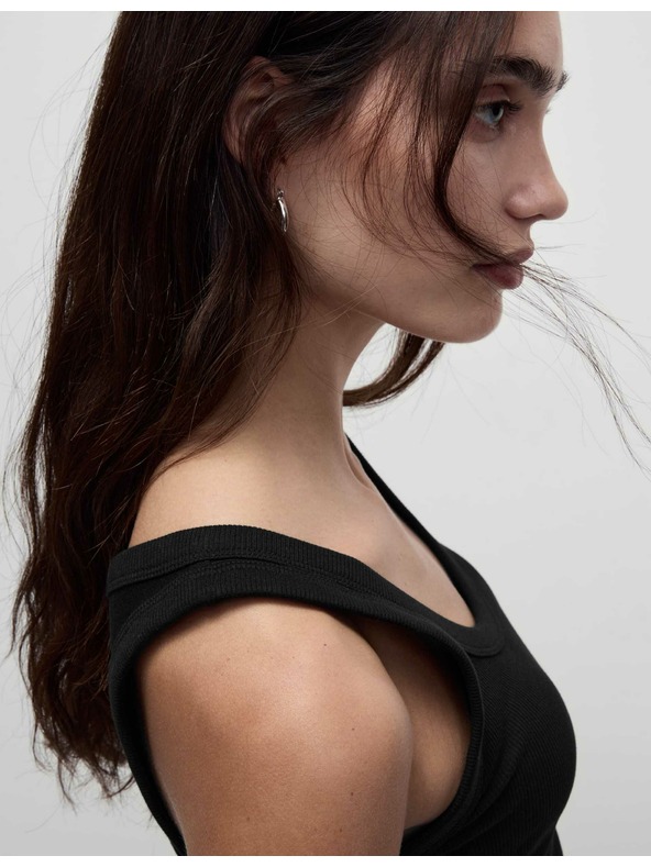 Marks & Spencer Rebrasta majica z visoko vsebnostjo bombaža ozkega kroja Marks & Spencer črna