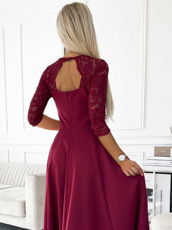 numoco Elegantna dolga maksi obleka s čipkastim izrezom - bordo Numoco AMBER