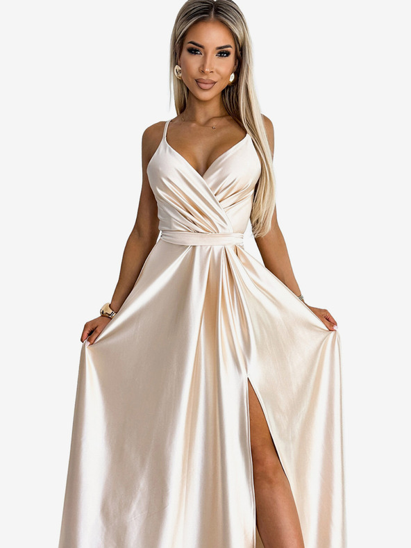 numoco Elegantna dolga satenova obleka z izrezom in razporkom za noge - bež Numoco JULIET
