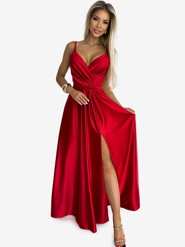 numoco Elegantna dolga satenasta obleka z dekoltejem in razporkom na nogah - rdeča Numoco JULIET