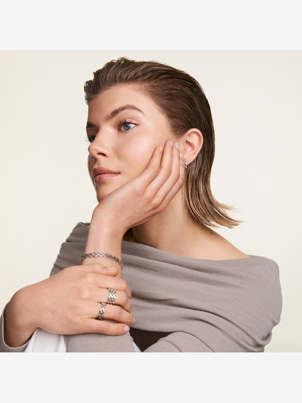 Daniel Wellington Ženski srebrni jekleni uhani Daniel Wellington s tremi vezmi