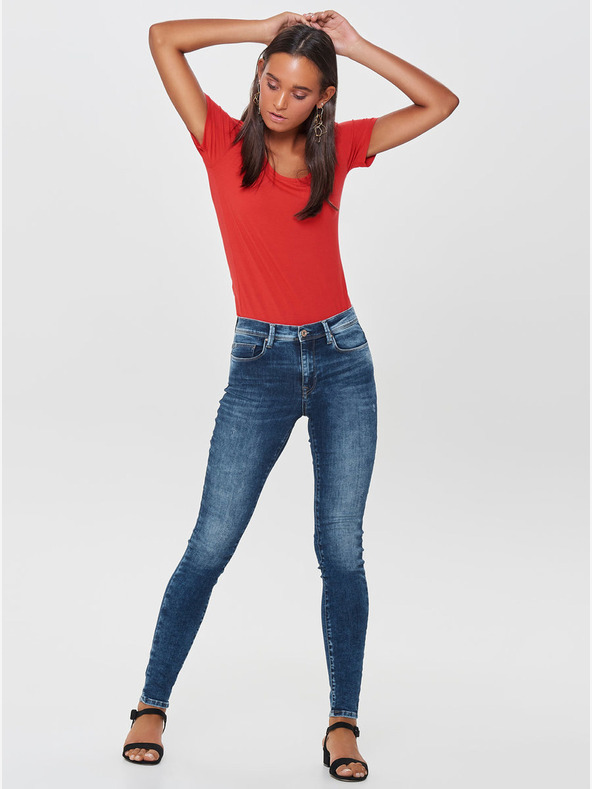 ONLY Modre oprijete kavbojke z raztrganim učinkom ONLY