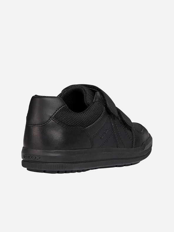 Geox Črne deške superge Geox Arzach