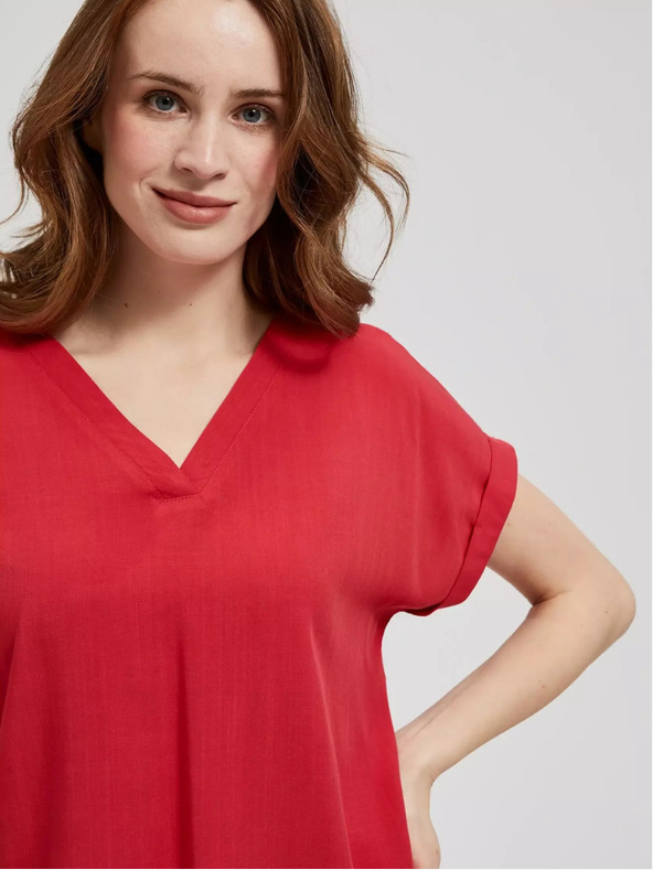 Moodo Rdeča majica z V-izrezom in kratkimi rokavi Moodo