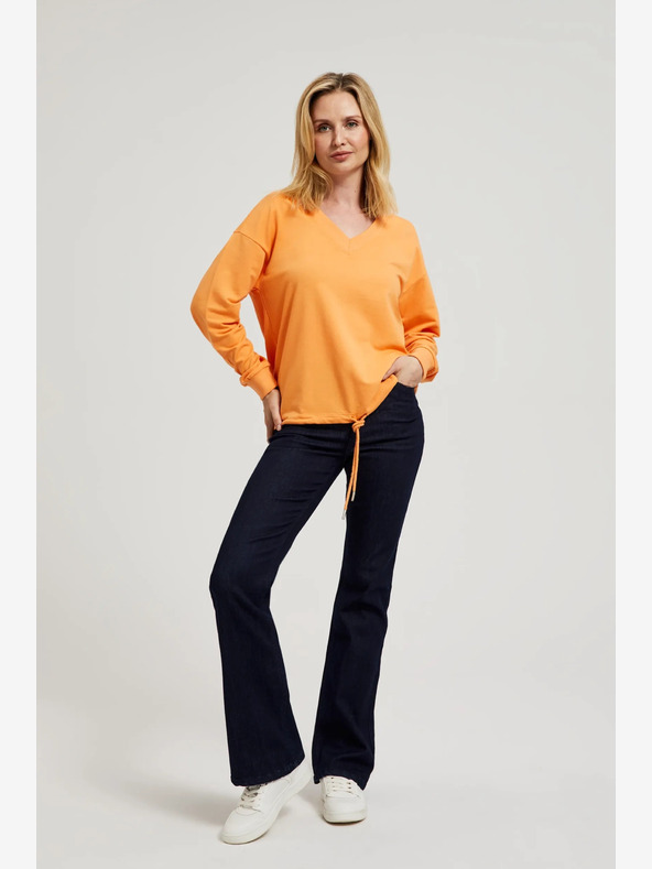 Moodo Oranžna majica z izrezom v obliki črke V Moodo