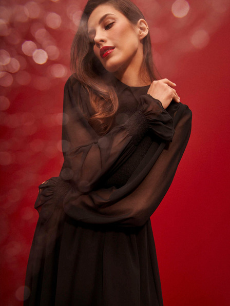 Moodo Črna ženska obleka z volančastimi rokavi Moodo