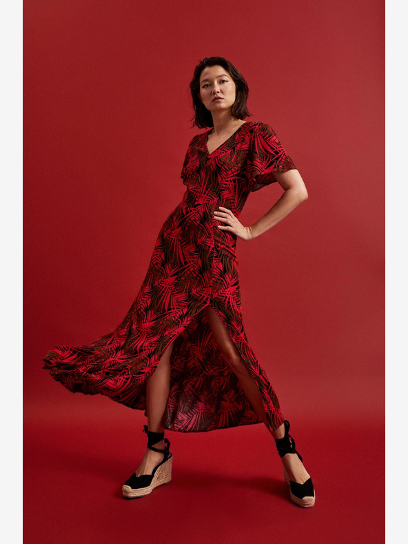 Moodo Rdeča obleka z izrezom v obliki črke V Moodo