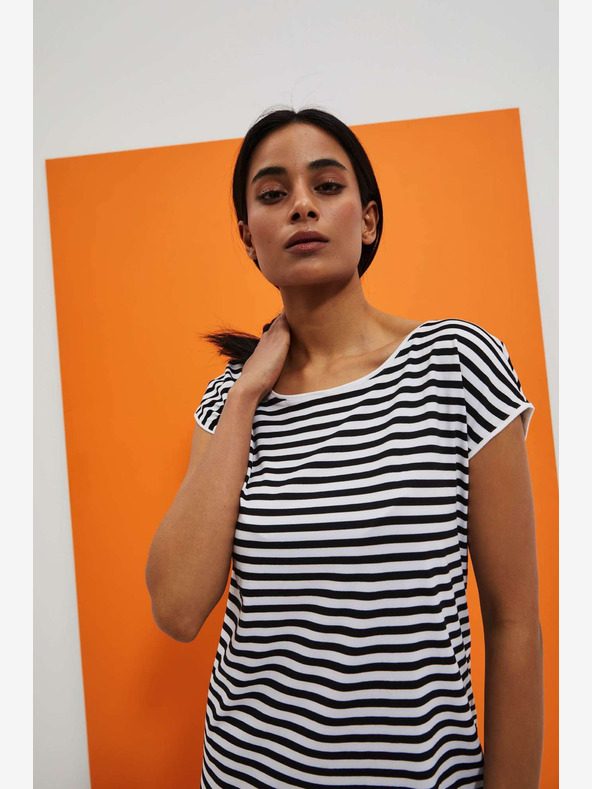 Moodo Bela in črna črtasta obleka Moodo