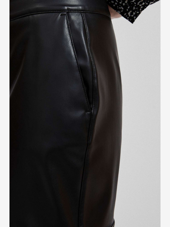 Moodo Črna ženska krila iz usnja Moodo