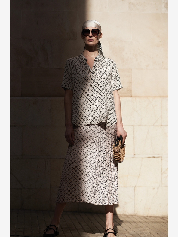 Moodo Bež Ženska vzorčasta nagubana krila Moodo