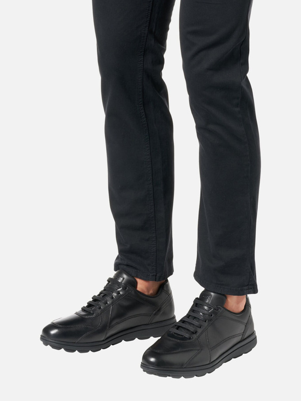 Geox Črne moške superge Geox Spherica EC12