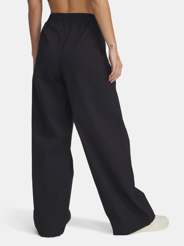 Under Armour Ženske športne hlače Under Armour UA Unstoppable Wvn Parachute