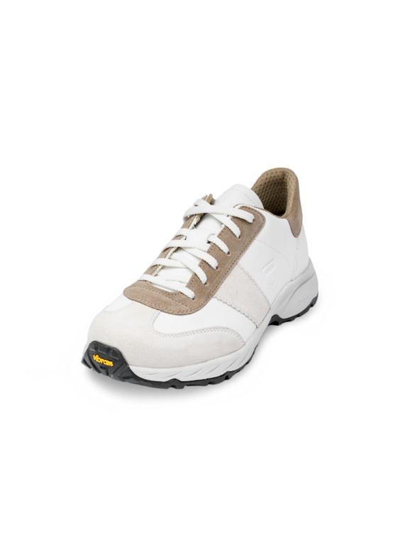 Vasky Botas Nordic Mellow - Moške usnjene športne copate / škornji belo-rjave barve češka proizvodnja iz Zlína