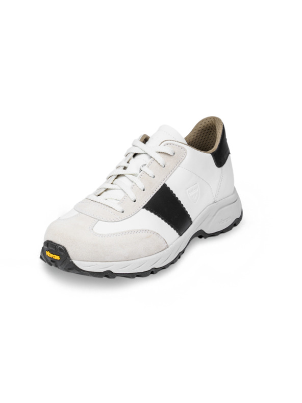 Vasky Botas Nordic Shadow - Moški usnjeni športni copati / škornji belo-črne barve češka proizvodnja iz Zlína