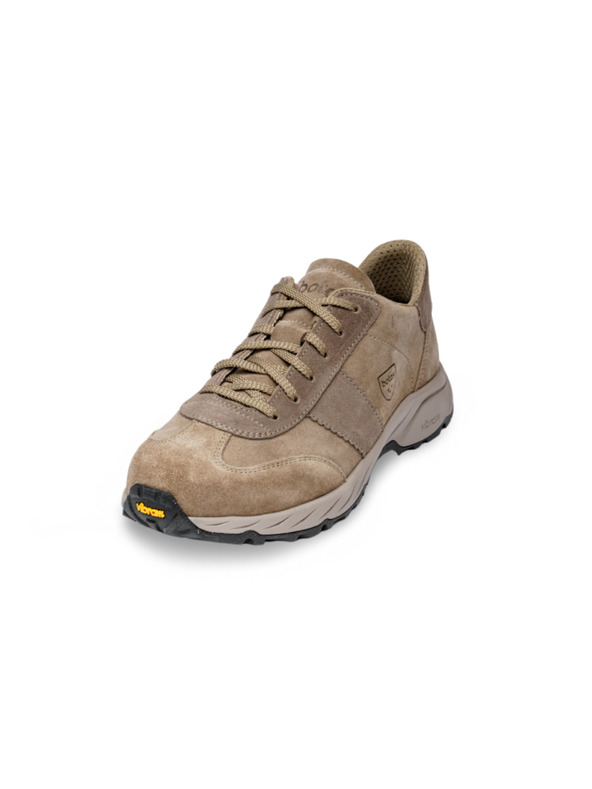 Vasky Botas Nordic Brown - Moške usnjene športne copate / škornji rjave barve češka proizvodnja iz Zlina