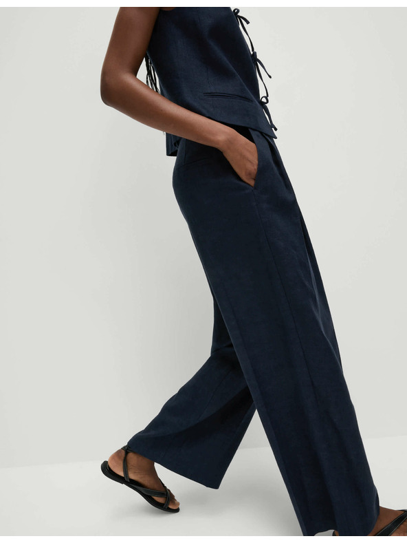 Marks & Spencer Keperjaste hlače z visokim deležem lanu in širokimi hlačnicami Marks & Spencer mornarsko modra
