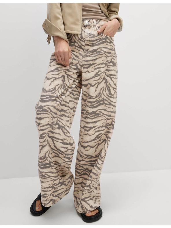 Marks & Spencer Džínsy so širokými nohavicami a zvieracou potlačou Marks & Spencer