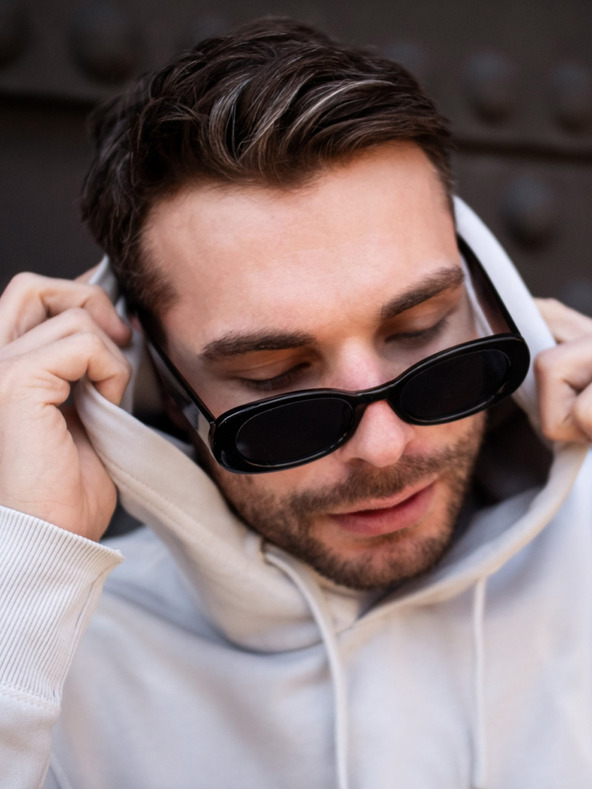 VEYREY VeyRey Ovalna sončna očala Gudmar črna