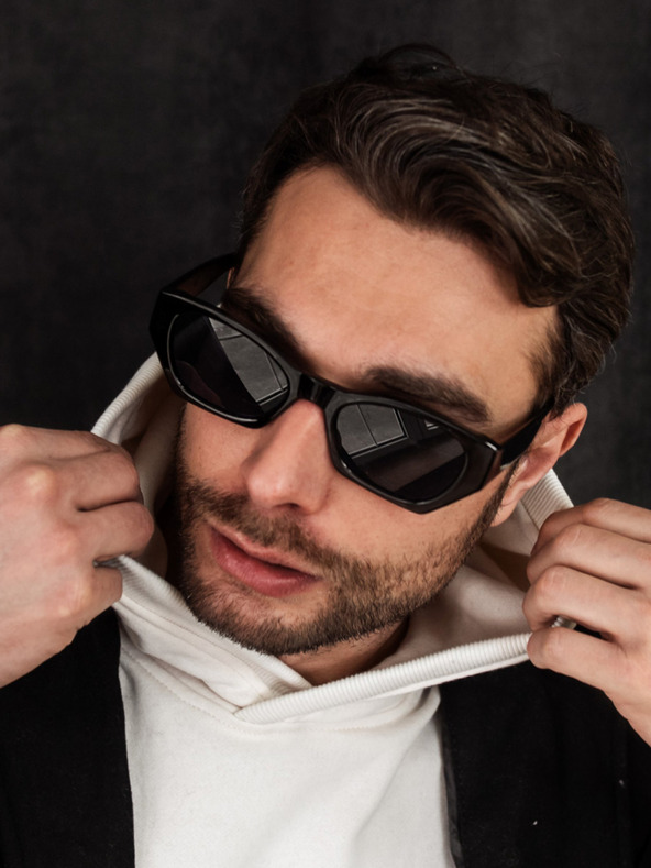 VEYREY VeyRey Sončna očala z mačjimi očmi Yraya črna